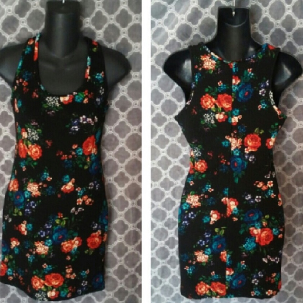 Sleeveless Black Floral Slim Fit Mini Dress - Picture 4 of 4